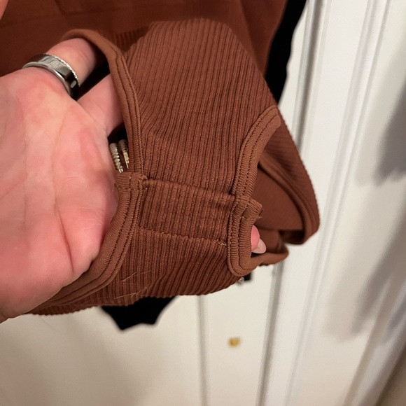 Amazon Essentials Women's Black Bodysuit - Picture 5 of 7